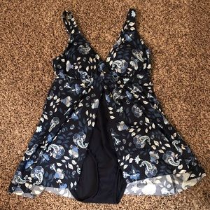 ⛵️ 3/30$ Catalina Blue Paisley Swim Suit